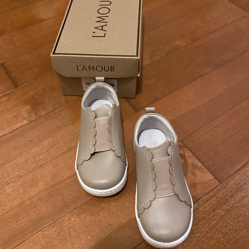 Tan L’Amour Phoebe Slip On Sneaker Size 8T